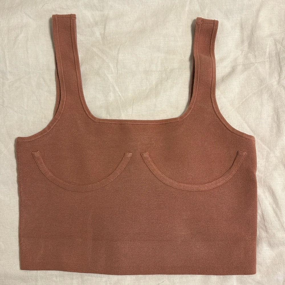 Good American Dusty Rose Cupped Crop